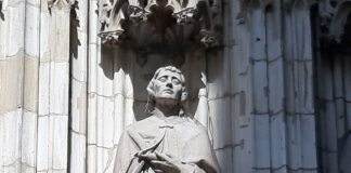 San Simón - Portada de la Asunción - Catedral de Sevilla