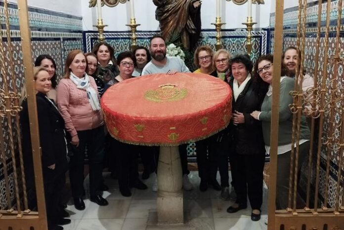 Nuevo Paño para la Pila Bautismal